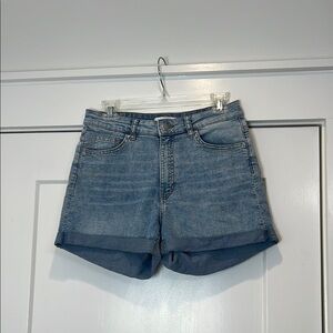 H&M Blue Jean Shorts with Cuffed Hem size 8. In great condition!